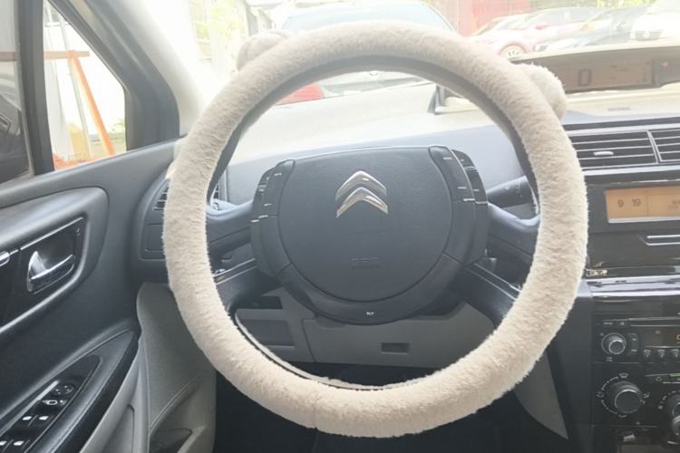 Used Citroen C-Quatre 2014 VTS Version 1.6L Automatic Prestige Model Steering Wheel