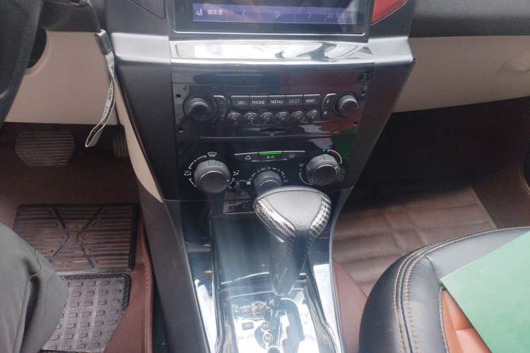 Used Citroen C-Quatre 2014 1.6L Automatic Connected Car Version Audio And AC Panel