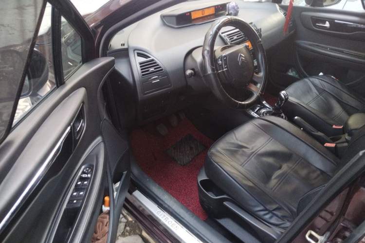Used Citroen C-Quatre 2014 VTS Version 1.6L Manual - Premium Model Driver Seat