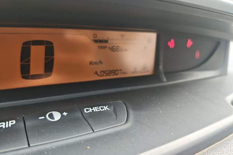 Used Citroen C-Quatre 2014 VTS Version 1.6L Automatic Enjoyment Model Odometer Close Up