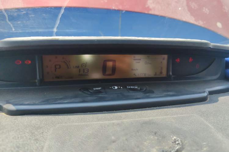 Used Citroen C-Quatre 2014 VTS Version 1.6L Automatic Prestige Model Odometer Close Up