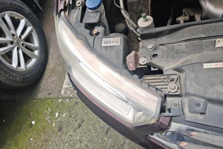 Used Citroen C-Quatre 2014 VTS Version 1.6L Automatic Enjoyment Model Right Front Headlight