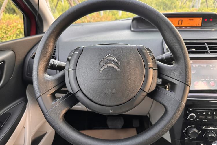 Used Citroen C-Quatre 2014 VTS Version 1.6L Automatic Prestige Model Steering Wheel