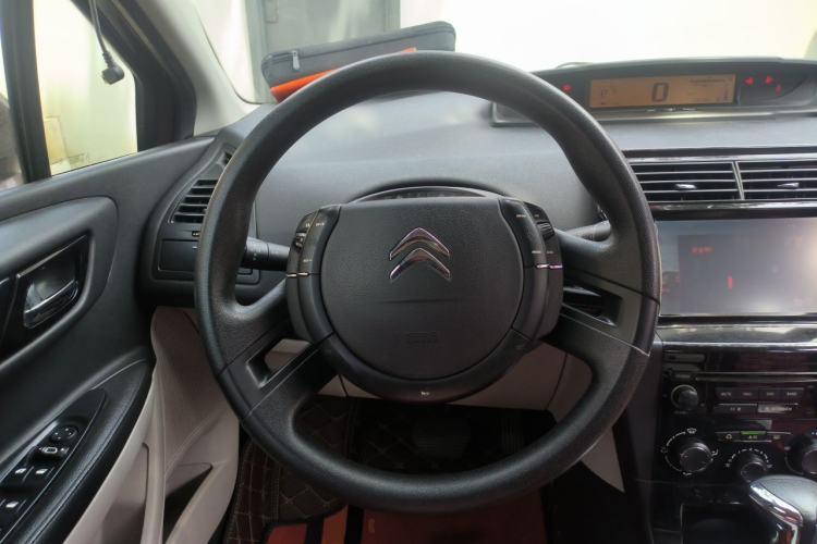 Used Citroen C-Quatre 2014 VTS Version 1.6L Automatic Prestige Model Steering Wheel