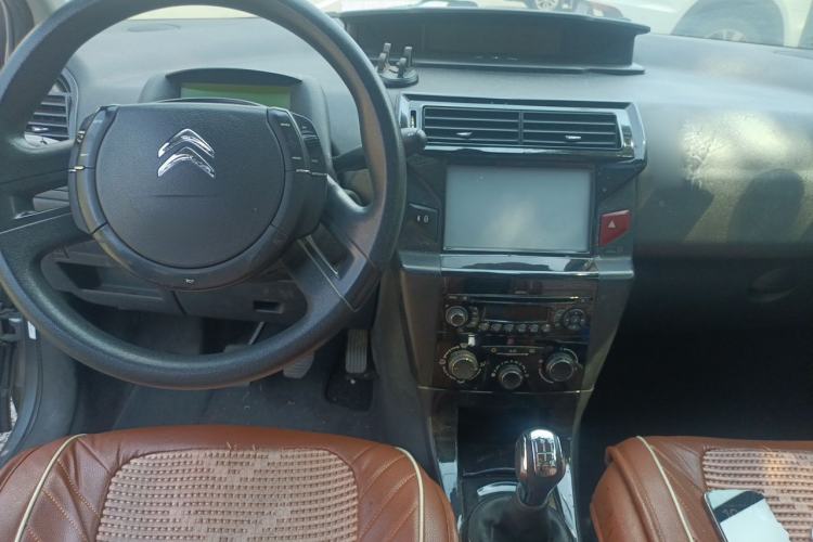 Used Citroen C-Quatre 2014 VTS Version 1.6L Manual - Premium Model Center Console