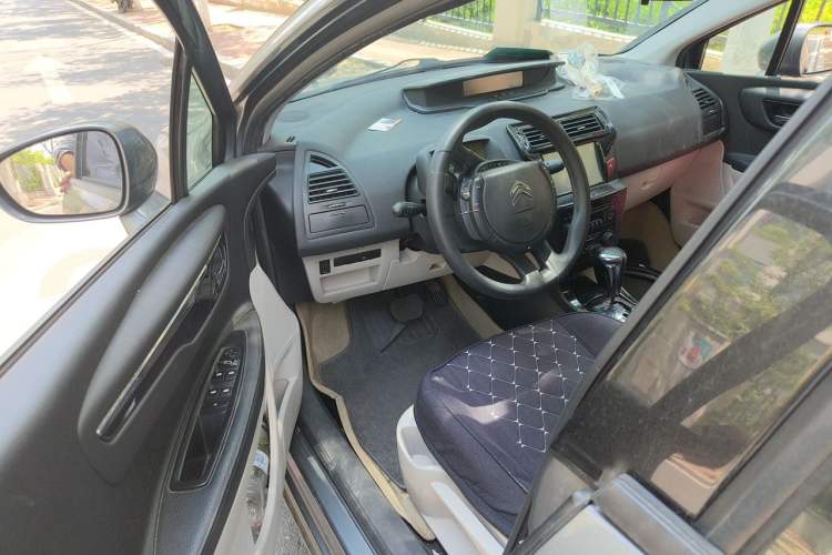 Used Citroen C-Quatre 2014 VTS Version 1.6L Automatic Prestige Model Driver Seat
