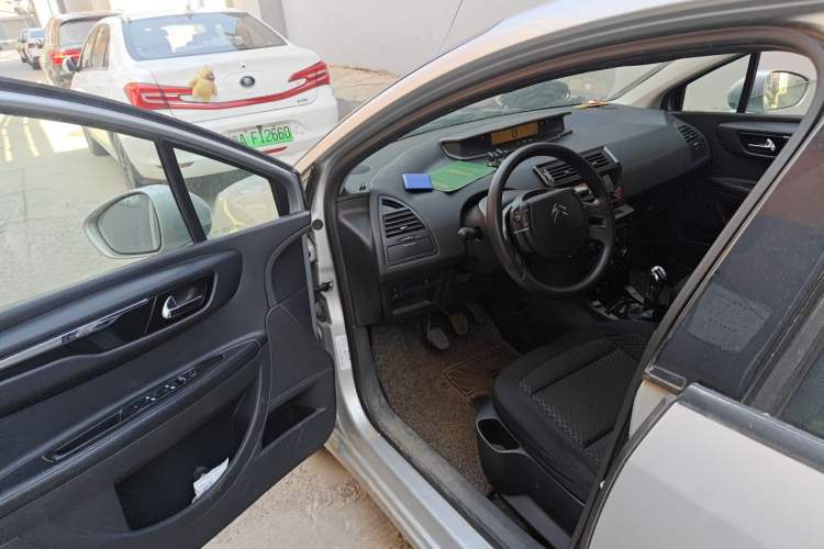 Used Citroen C-Quatre 2014 VTS Version 1.6L Manual - Premium Model Driver Seat