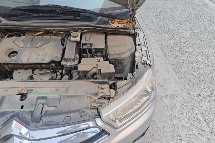 Used Citroen C-Quatre 2014 VTS Version 1.6L Manual - Premium Model Engine Bay Left