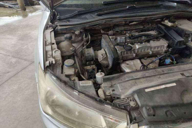 Used Citroen C-Quatre 2014 VTS Version 1.6L Manual - Premium Model Engine Bay Right