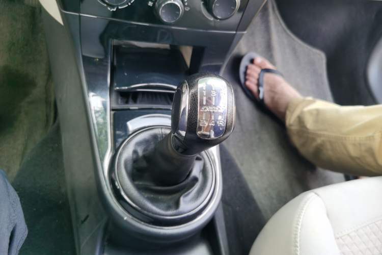 Used Citroen C-Quatre 2014 VTS Version 1.6L Manual - Premium Model Gear Lever