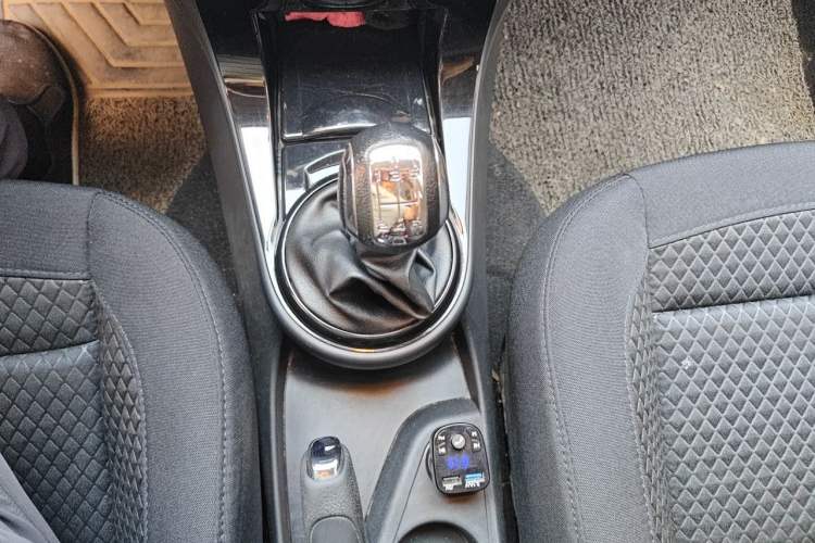 Used Citroen C-Quatre 2014 VTS Version 1.6L Manual - Premium Model Gear Lever
