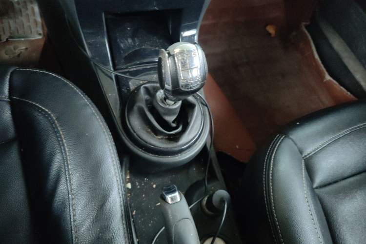 Used Citroen C-Quatre 2014 VTS Version 1.6L Manual - Premium Model Gear Lever