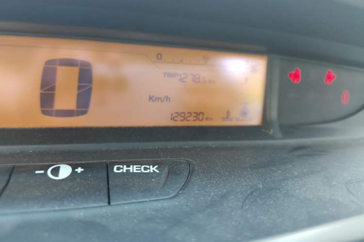 Used Citroen C-Quatre 2014 VTS Version 1.6L Automatic Prestige Model Odometer Close Up