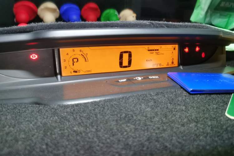 Used Citroen C-Quatre 2014 VTS Version 1.6L Automatic Prestige Model Odometer Close Up