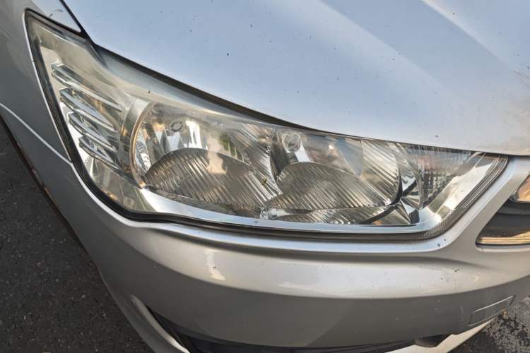 Used Citroen C-Quatre 2014 VTS Version 1.6L Manual - Premium Model Right Front Headlight