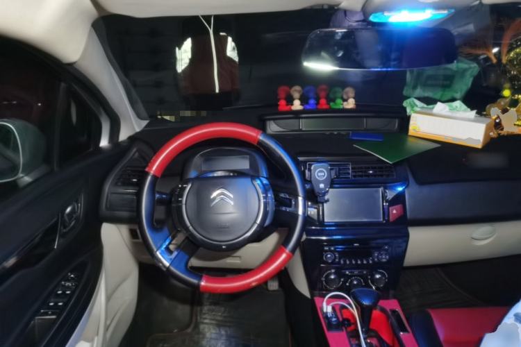 Used Citroen C-Quatre 2014 VTS Version 1.6L Automatic Prestige Model Steering Wheel