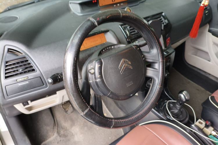 Used Citroen C-Quatre 2014 VTS Version 1.6L Manual - Premium Model Steering Wheel