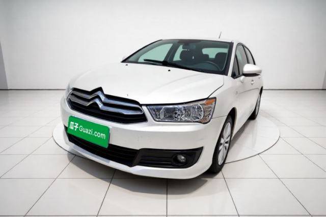 Ojetý Citroen C-Quatre 2014 1.6L Manual Car Connectivity Edition
