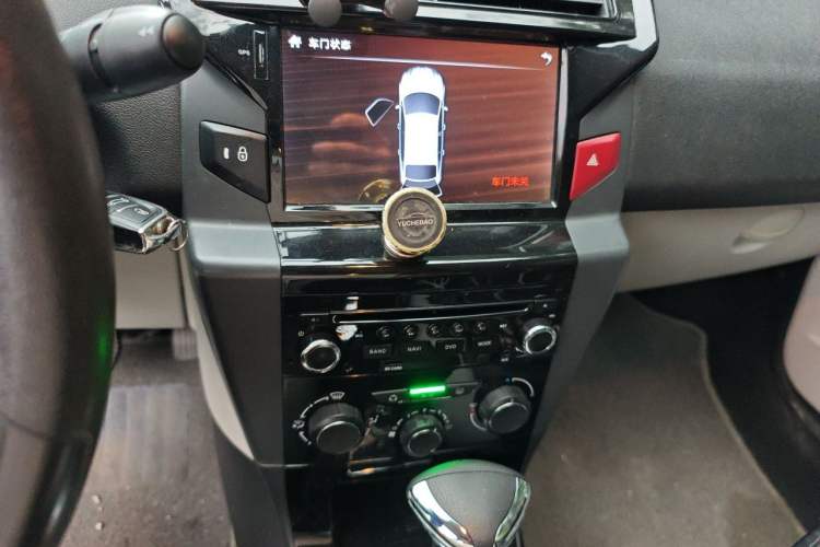 Used Citroen C-Quatre 2014 VTS Version 1.6L Automatic Prestige Model Audio And AC Panel