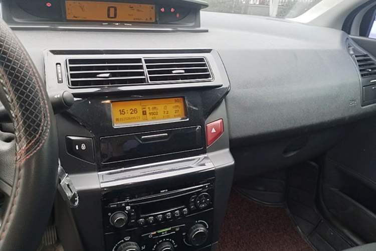 Used Citroen C-Quatre 2014 VTS Version 1.6L Manual - Premium Model Audio And AC Panel