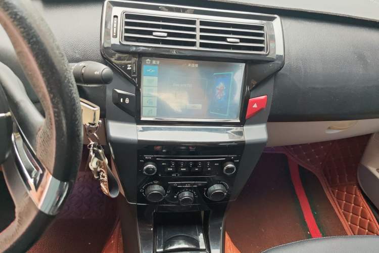 Used Citroen C-Quatre 2014 VTS Version 1.6L Manual - Premium Model Audio And AC Panel
