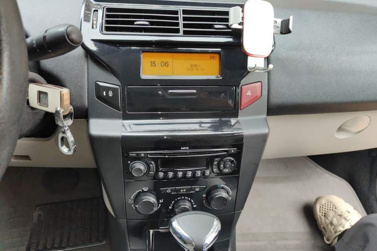 Used Citroen C-Quatre 2014 VTS Version 1.6L Automatic Prestige Model Audio And AC Panel