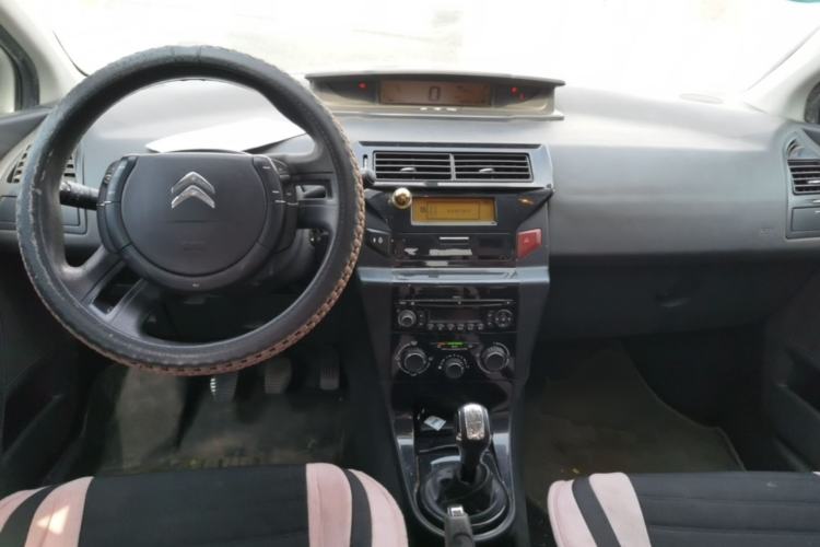 Used Citroen C-Quatre 2014 VTS Version 1.6L Manual - Premium Model Center Console