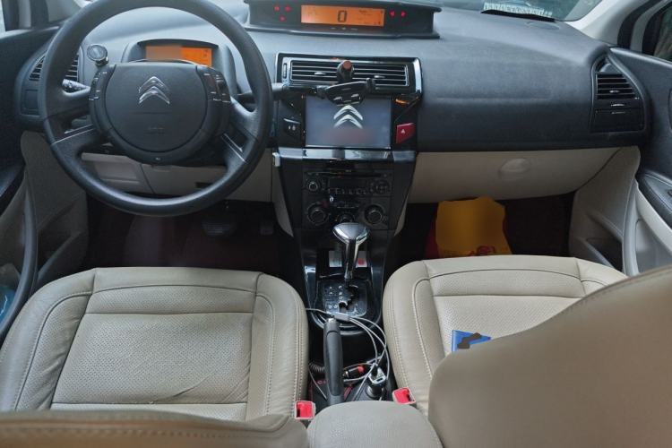 Used Citroen C-Quatre 2014 VTS Version 1.6L Automatic Prestige Model Center Console