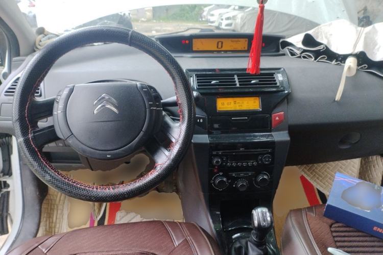 Used Citroen C-Quatre 2014 VTS Version 1.6L Manual - Premium Model Center Console