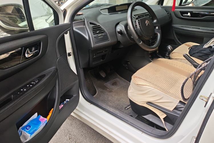 Used Citroen C-Quatre 2014 VTS Version 1.6L Manual - Premium Model Driver Seat
