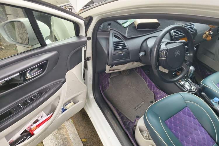 Used Citroen C-Quatre 2014 VTS Version 1.6L Automatic Prestige Model Driver Seat