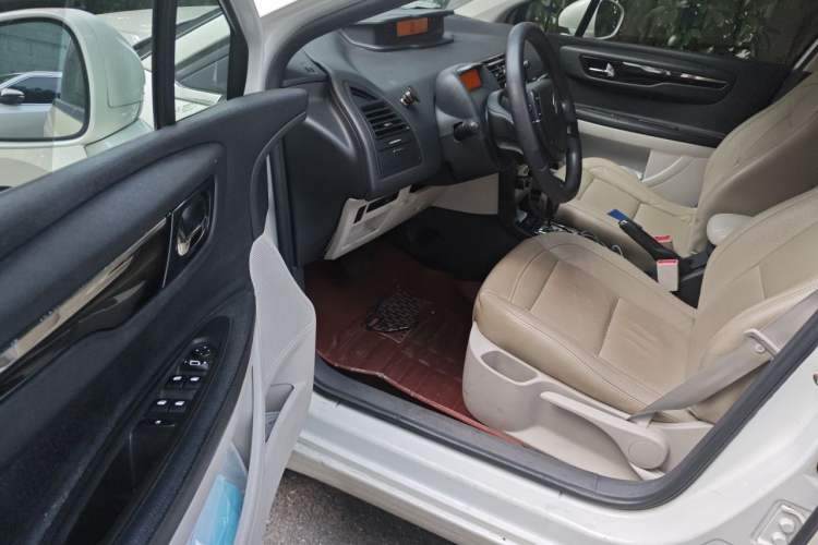 Used Citroen C-Quatre 2014 VTS Version 1.6L Automatic Prestige Model Driver Seat