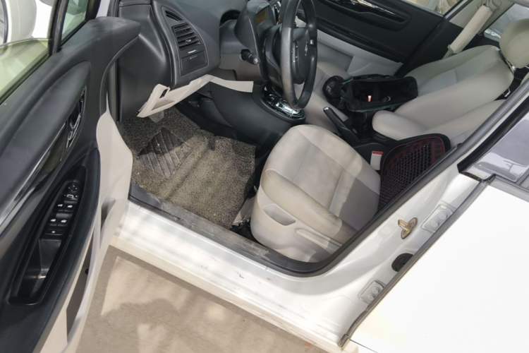 Used Citroen C-Quatre 2014 VTS Version 1.6L Automatic Prestige Model Driver Seat