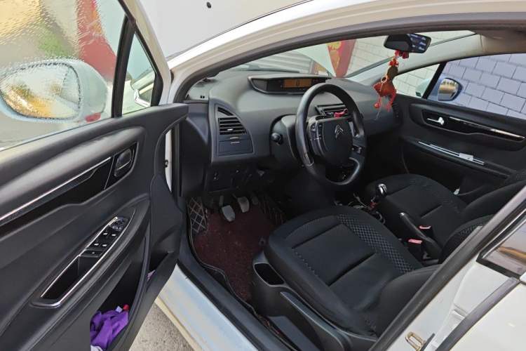 Used Citroen C-Quatre 2014 1.6L Manual Car Connectivity Edition Driver Seat
