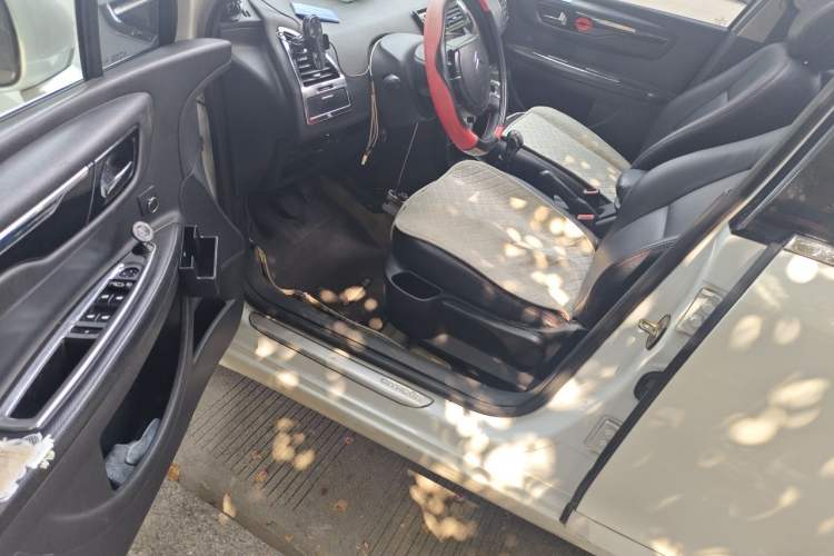 Used Citroen C-Quatre 2014 1.6L Manual Car Connectivity Edition Driver Seat