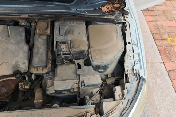 Used Citroen C-Quatre 2014 VTS Version 1.6L Manual - Premium Model Engine Bay Left