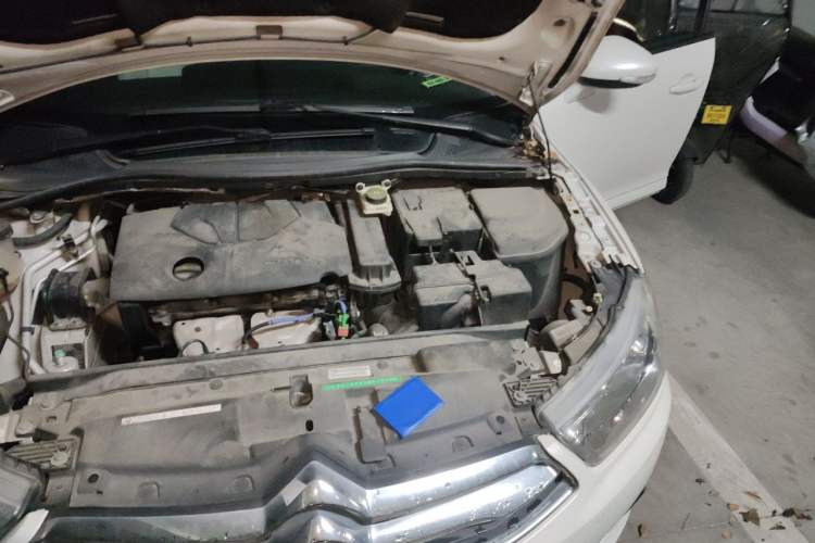 Used Citroen C-Quatre 2014 VTS Version 1.6L Automatic Prestige Model Engine Bay Left