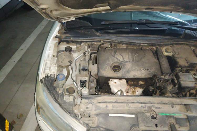 Used Citroen C-Quatre 2014 VTS Version 1.6L Manual - Premium Model Engine Bay Right