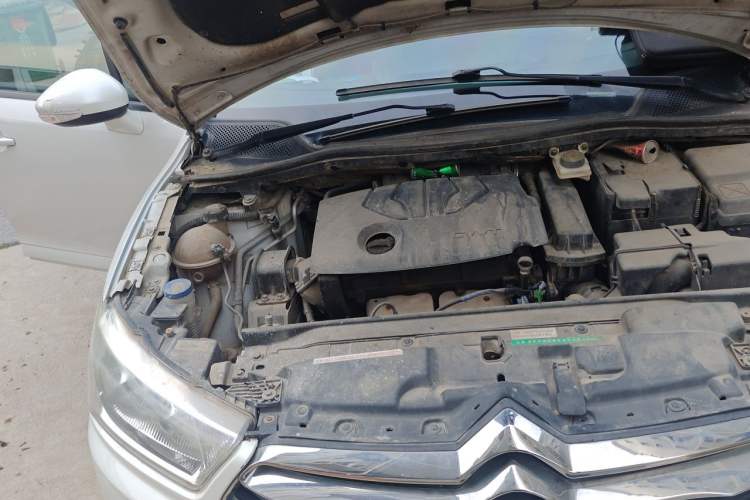 Used Citroen C-Quatre 2014 VTS Version 1.6L Manual - Premium Model Engine Bay Right