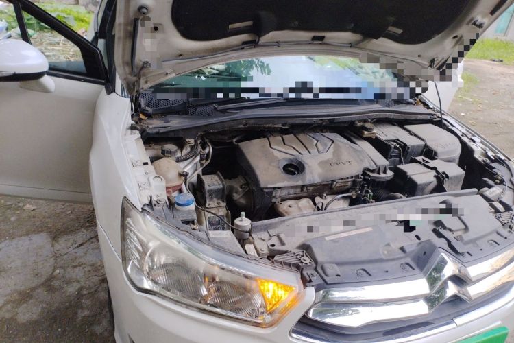 Used Citroen C-Quatre 2014 VTS Version 1.6L Manual - Premium Model Engine Bay Right