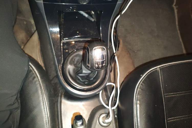 Used Citroen C-Quatre 2014 1.6L Manual Car Connectivity Edition Gear Lever