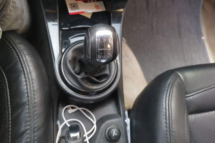 Used Citroen C-Quatre 2014 VTS Version 1.6L Manual - Premium Model Gear Lever