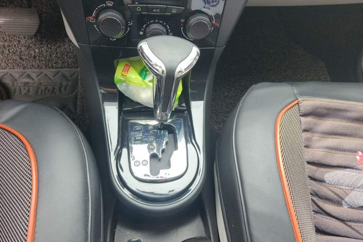 Used Citroen C-Quatre 2014 1.6L Automatic Connected Car Version Gear Lever