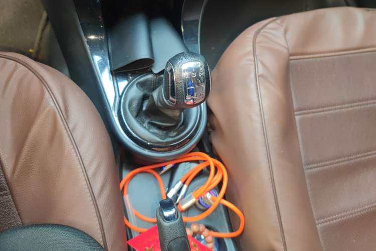 Used Citroen C-Quatre 2014 VTS Version 1.6L Manual - Premium Model Gear Lever