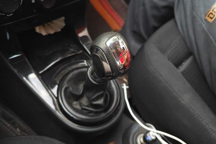 Used Citroen C-Quatre 2014 VTS Version 1.6L Manual Enjoyment Model Gear Lever