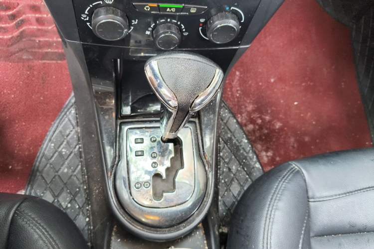 Used Citroen C-Quatre 2014 VTS Version 1.6L Automatic Prestige Model Gear Lever