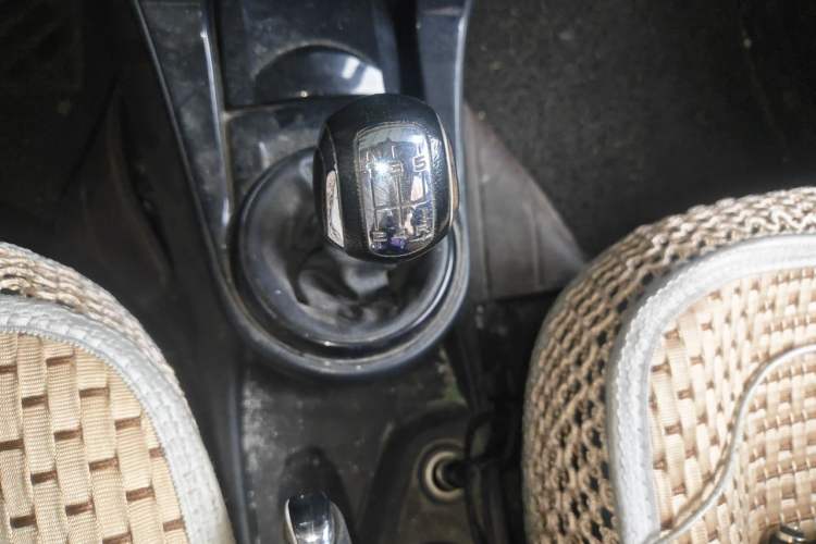 Used Citroen C-Quatre 2014 VTS Version 1.6L Manual - Premium Model Gear Lever
