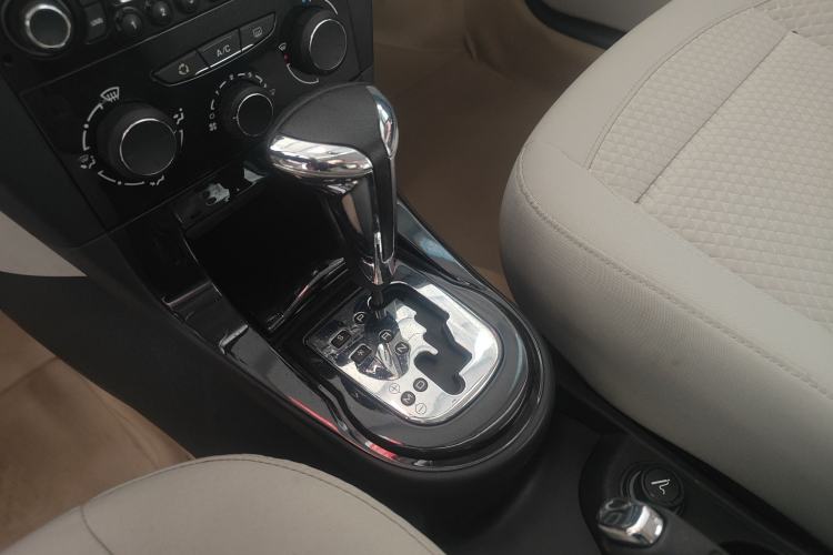 Used Citroen C-Quatre 2014 VTS Version 1.6L Automatic Prestige Model Gear Lever