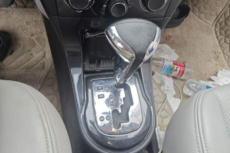 Used Citroen C-Quatre 2014 VTS Version 2.0L Automatic Premium Model Gear Lever
