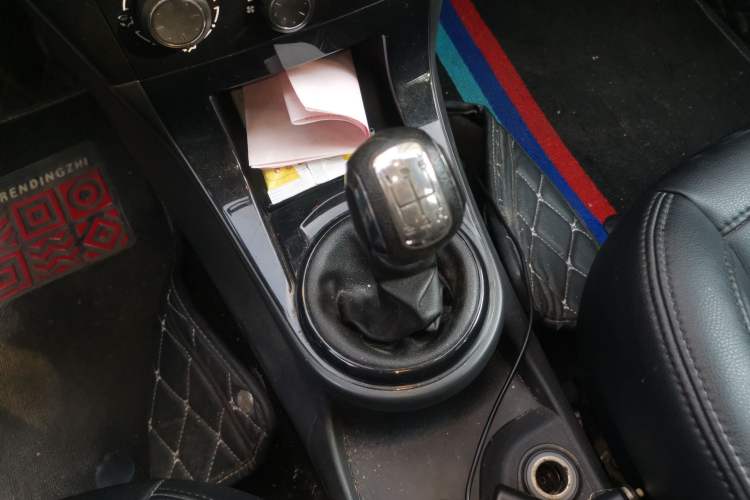 Used Citroen C-Quatre 2014 VTS Version 1.6L Manual - Premium Model Gear Lever